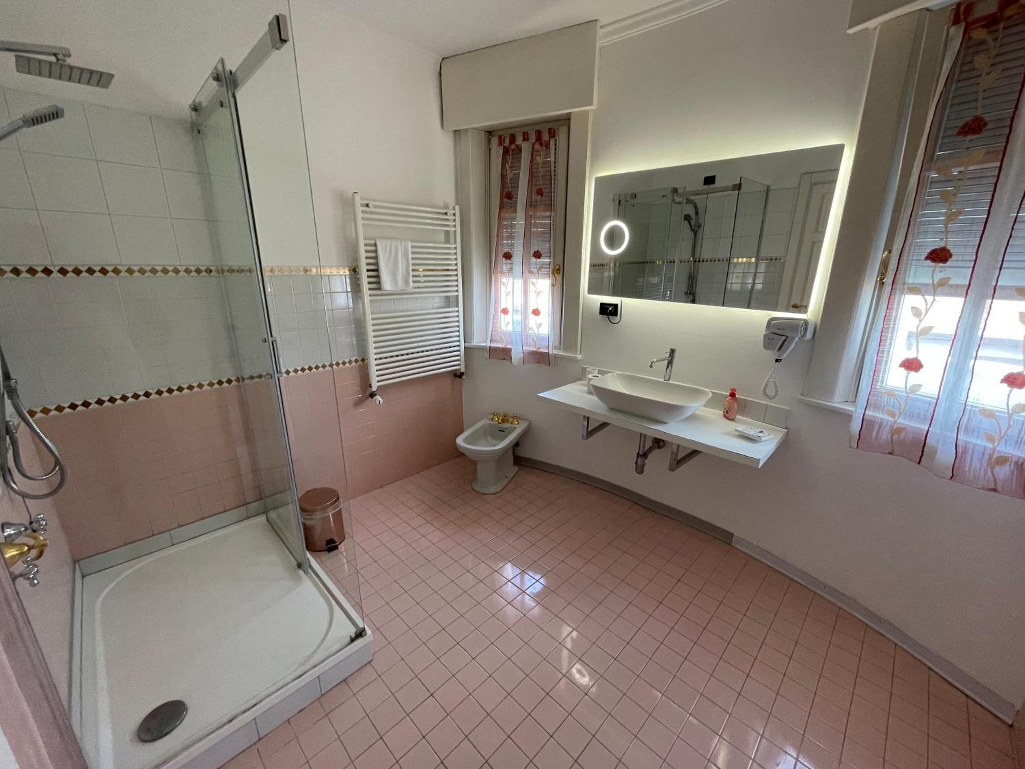 White House Apartment Lainate Luaran gambar