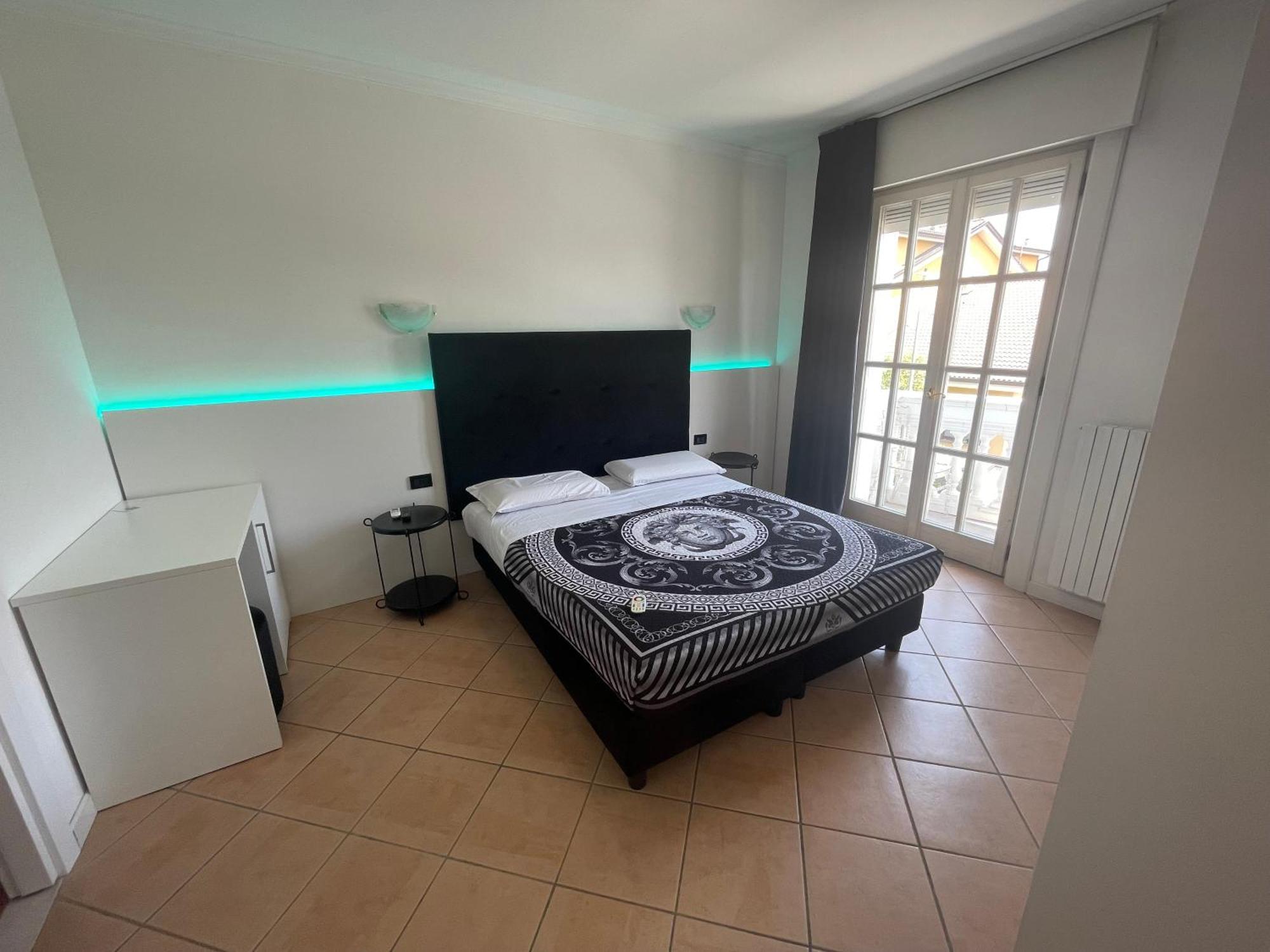 White House Apartment Lainate Luaran gambar